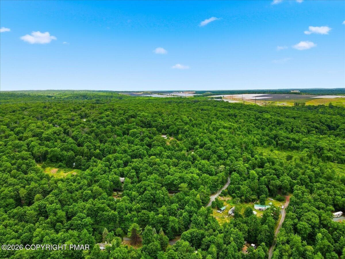 Aerial Photo - 186 Sky Hawk Trail, Scotrun, PA 18355, Scotrun