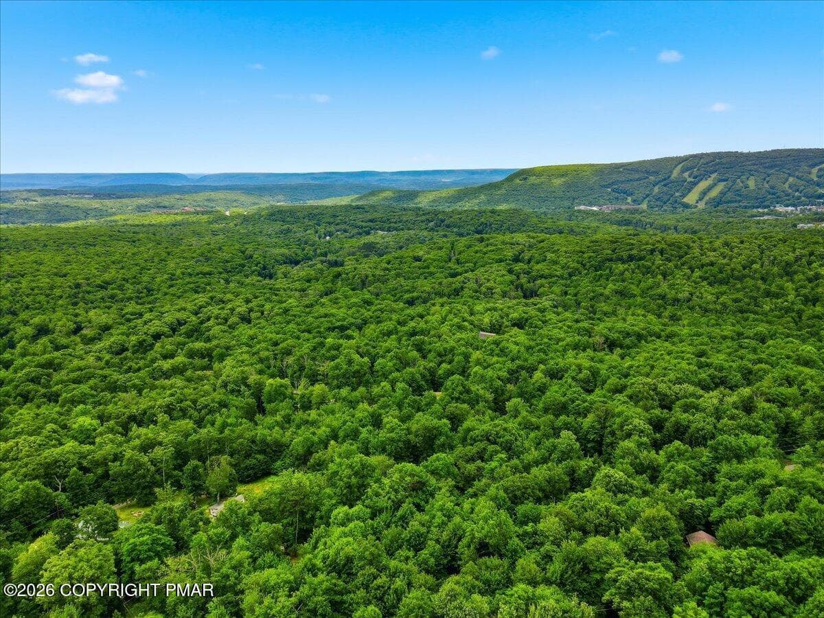Aerial Photo - 186 Sky Hawk Trail, Scotrun, PA 18355, Scotrun