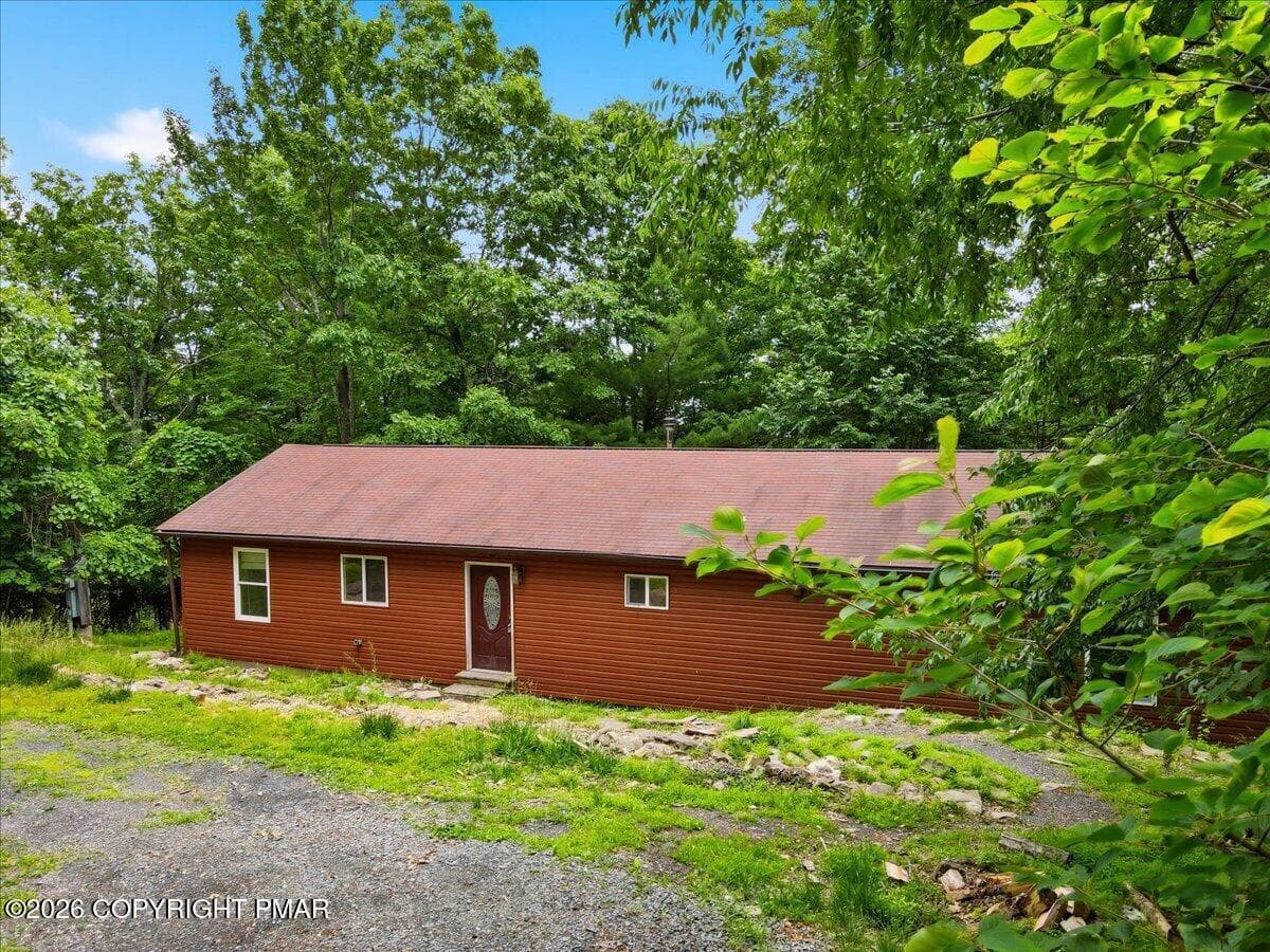 Front of Home - 186 Sky Hawk Trail, Scotrun, PA 18355, Scotrun
