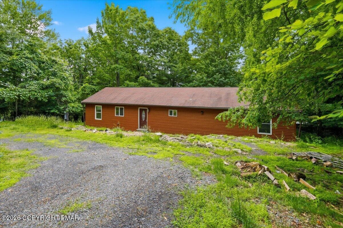 Front of Home - 186 Sky Hawk Trail, Scotrun, PA 18355, Scotrun