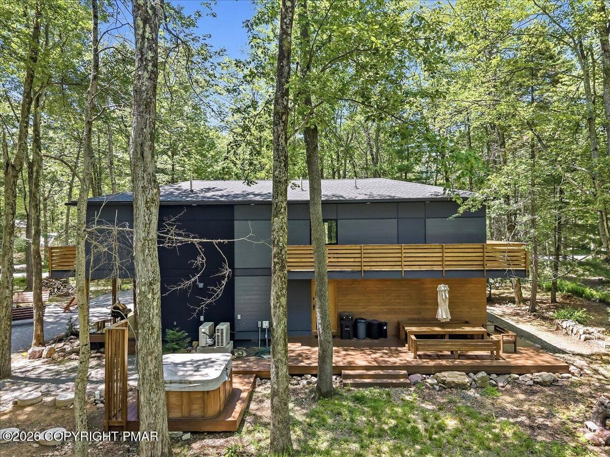 10-DJI_20260616125837_0092_D - 1142 Oakland Place, Pocono Pines, PA 18350