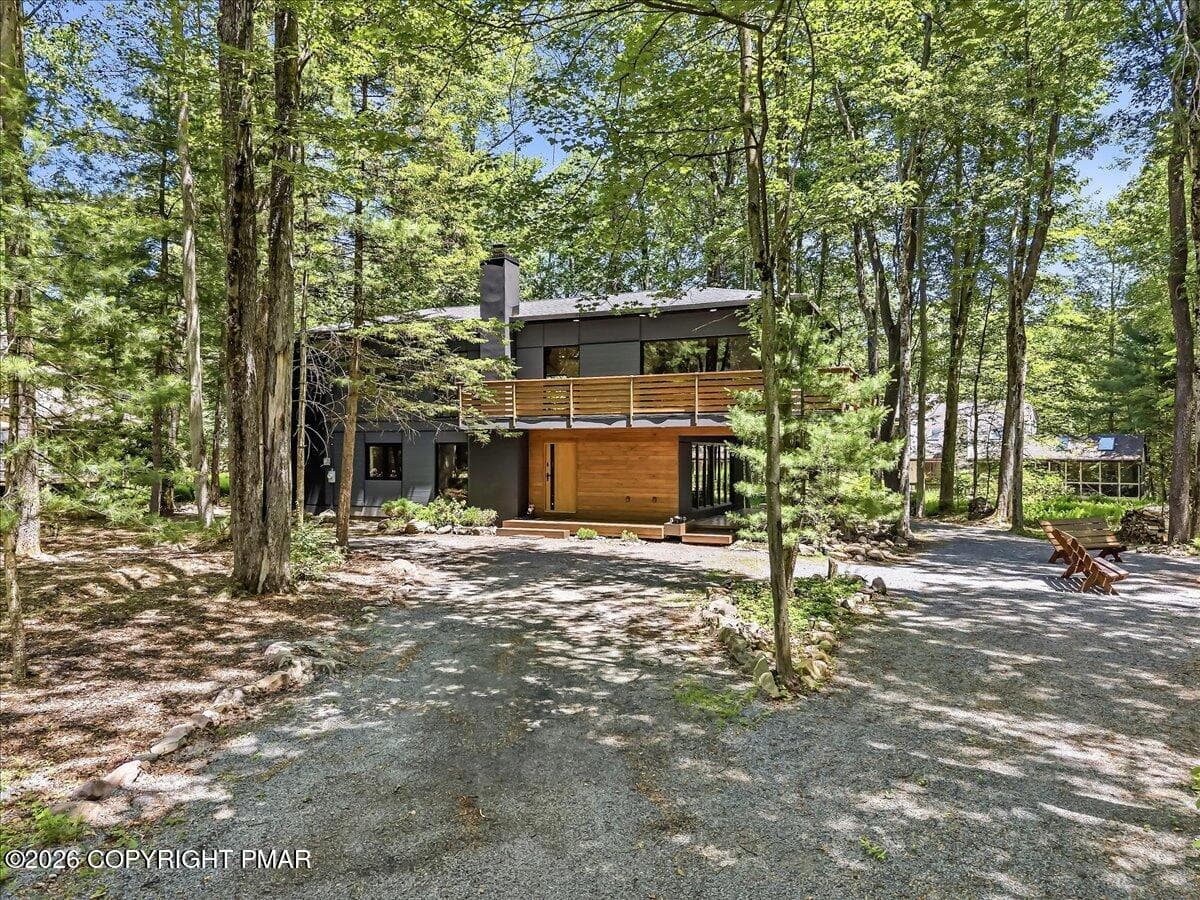 01-DJI_20260616125506_0065_D - 1142 Oakland Place, Pocono Pines, PA 18350