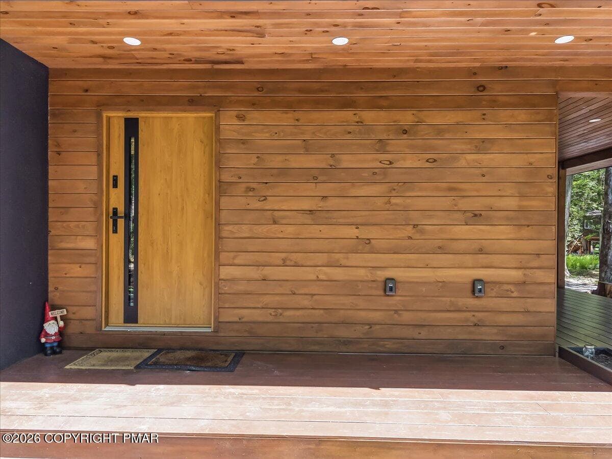 20-DJI_20260616130809_0122_D - 1142 Oakland Place, Pocono Pines, PA 18350