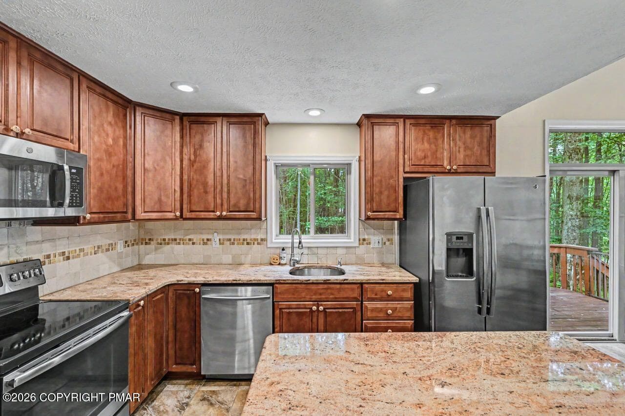 6 Blue Jay Ln 19 Large - 6 Blue Jay Lane, Gouldsboro, PA 18424, Gouldsboro