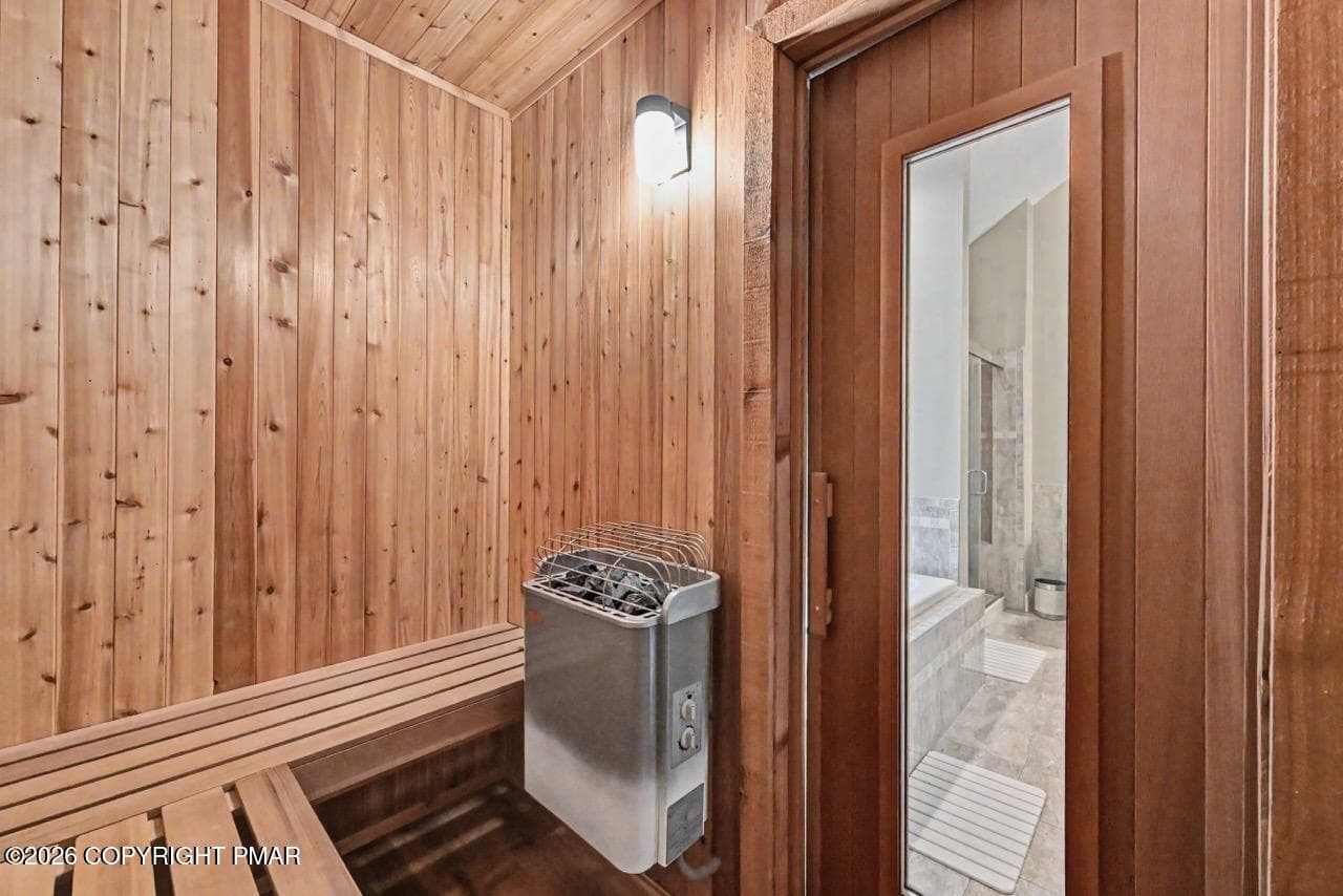 6 Blue Jay Ln 40 Large - 6 Blue Jay Lane, Gouldsboro, PA 18424, Gouldsboro
