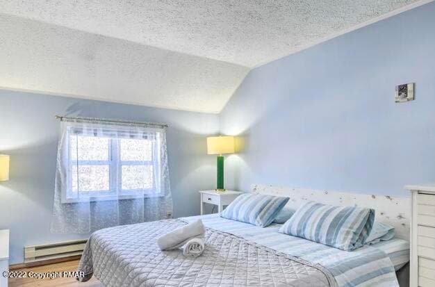 bed 4 - 2396 Winding Way, Tobyhanna, PA 18466, Tobyhanna
