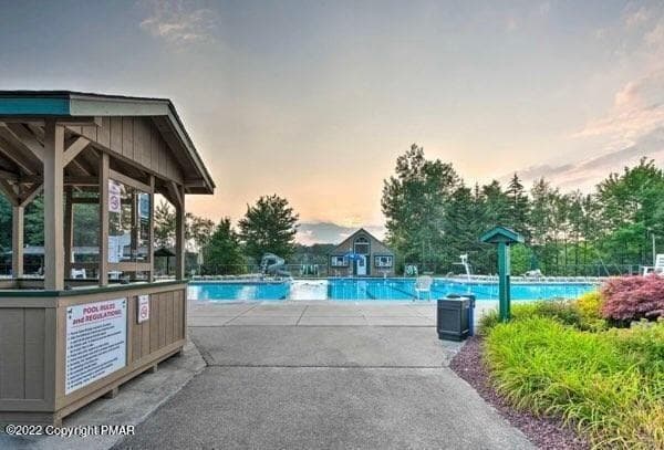 swim pool - 2396 Winding Way, Tobyhanna, PA 18466, Tobyhanna