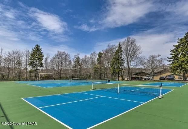 tennis courts - 2396 Winding Way, Tobyhanna, PA 18466, Tobyhanna