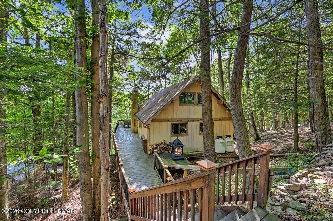 25 Bruin Rd 02 Large - 25 Bruin Road, Lake Ariel, PA 18436, Lake Ariel