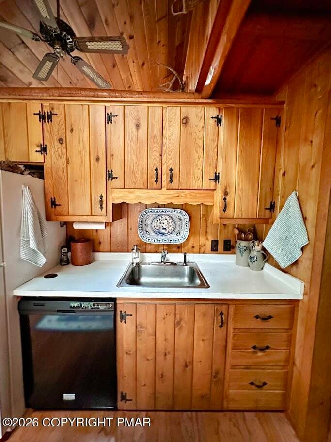 kitchen 3 - 322 Crescent Lake Road, Scotrun, PA 18355, Scotrun