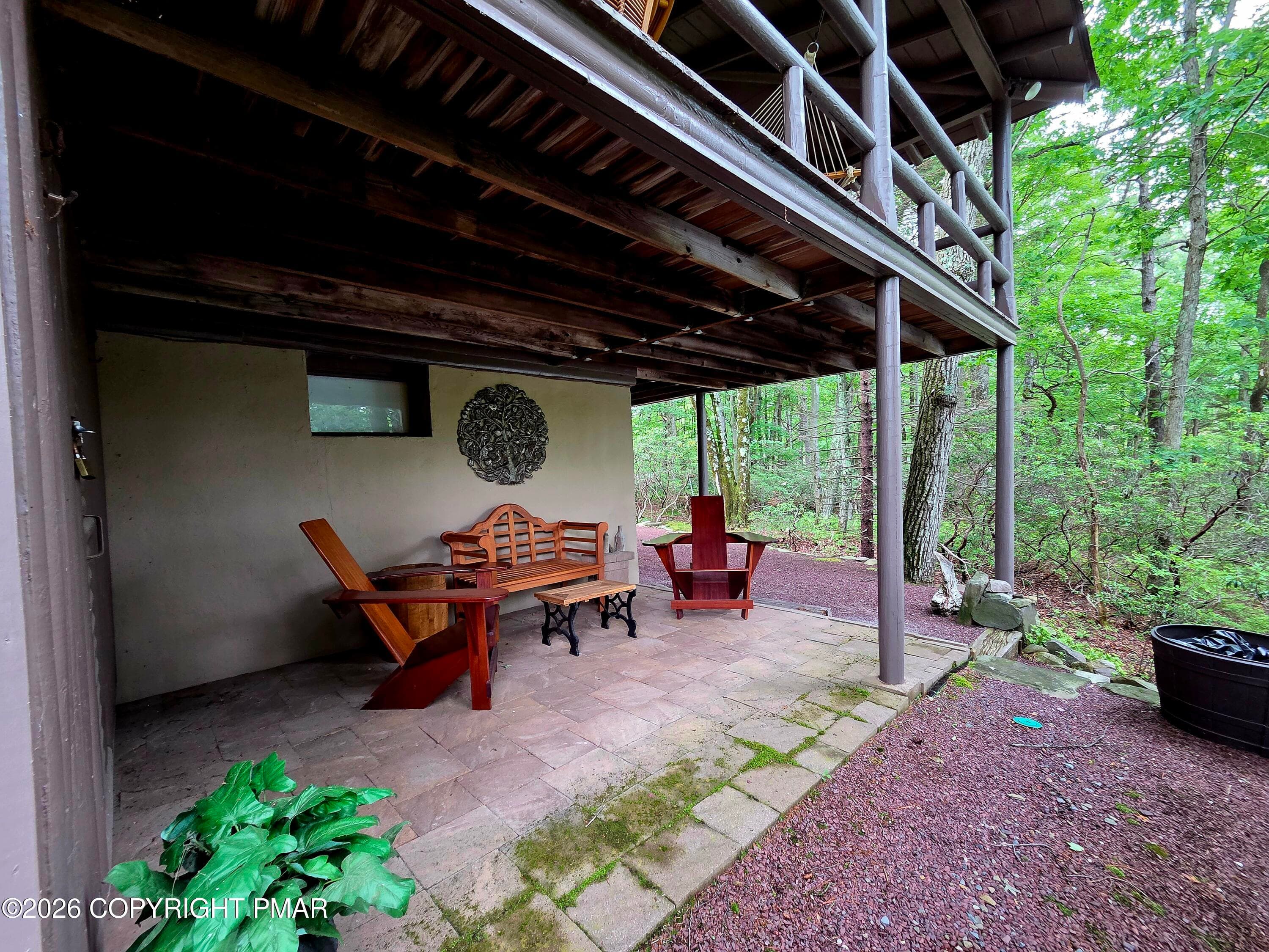 nk down sit - 322 Crescent Lake Road, Scotrun, PA 18355, Scotrun