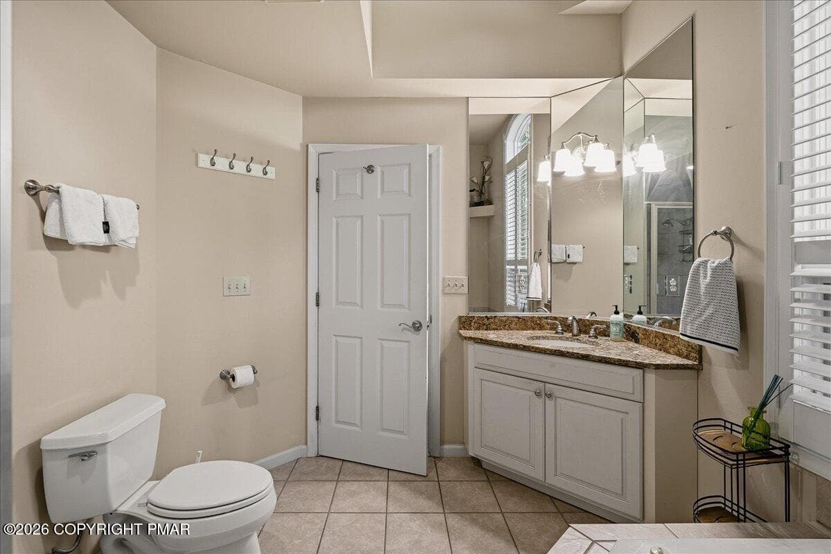 27-HomeView_Media-40_Summit_Wind_Dr - 40 Summit Wind Drive, Lake Harmony, PA 18624