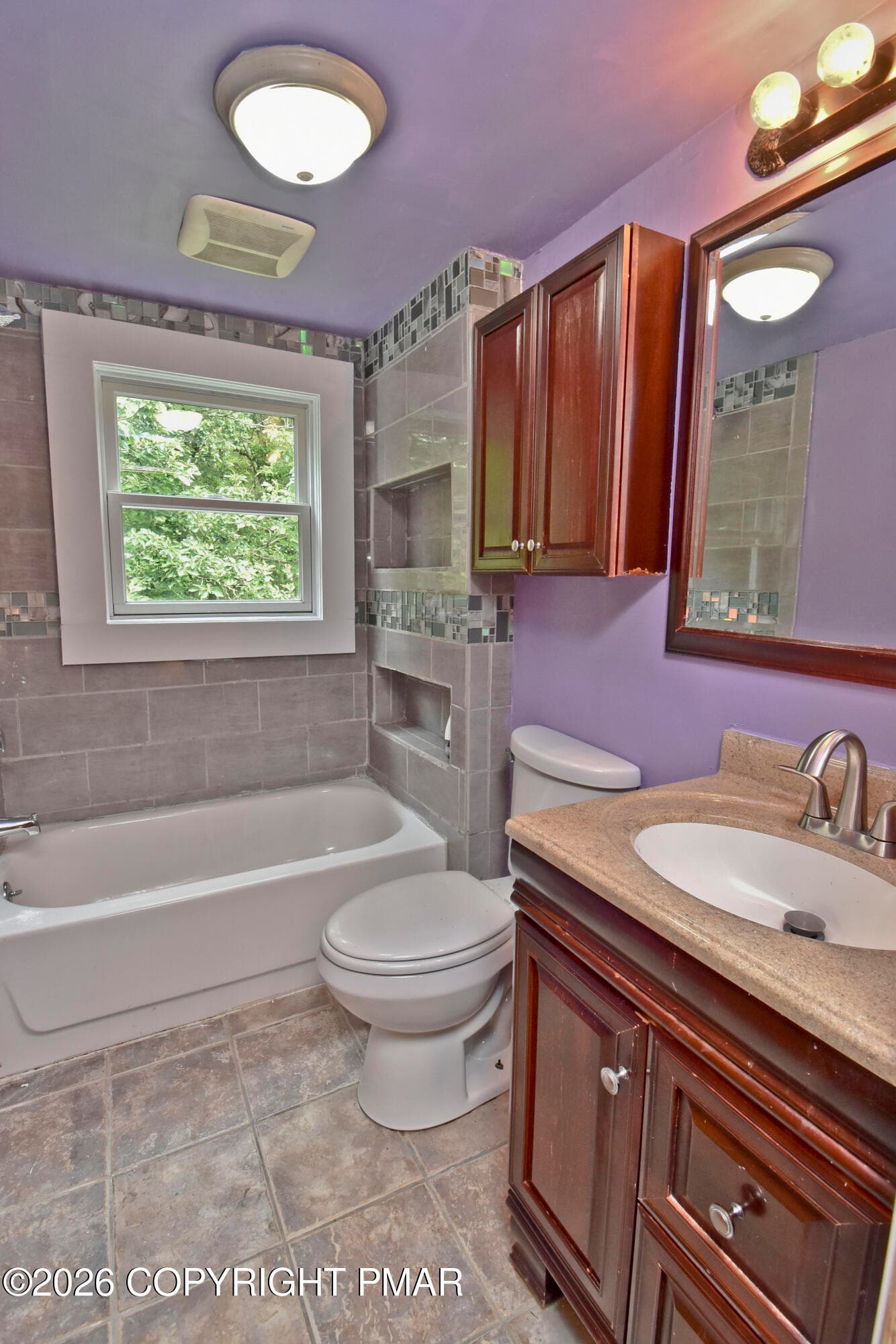 12 Bath - 112 Candy Court, Stroudsburg, PA 18360