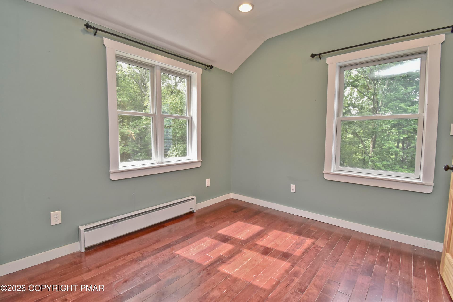 13 4th Bed (2) - 112 Candy Court, Stroudsburg, PA 18360