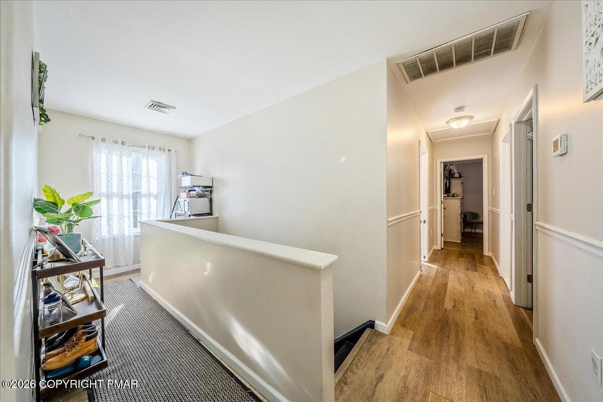Upstairs Hallway - 2731 Bonnyview Lane, Tobyhanna, PA 18466, Tobyhanna