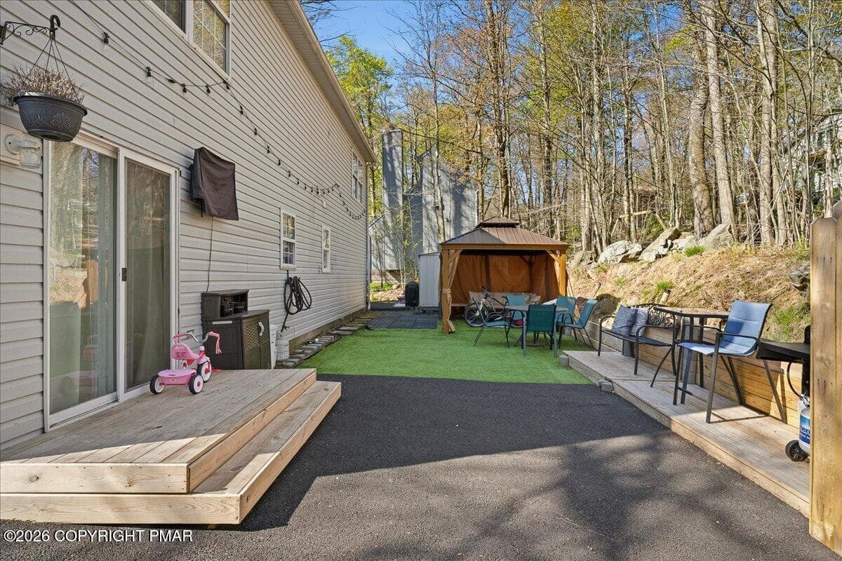Back Patio - 2731 Bonnyview Lane, Tobyhanna, PA 18466, Tobyhanna