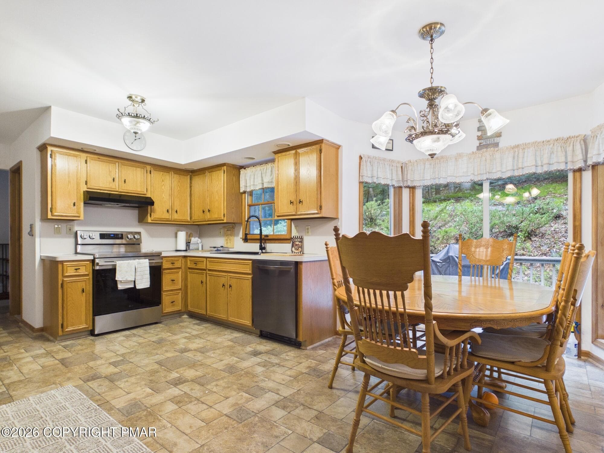 CAM06255G6-PR0036-STILL061 - 5390 Woodbridge Drive E, Bushkill, PA 18324, Bushkill