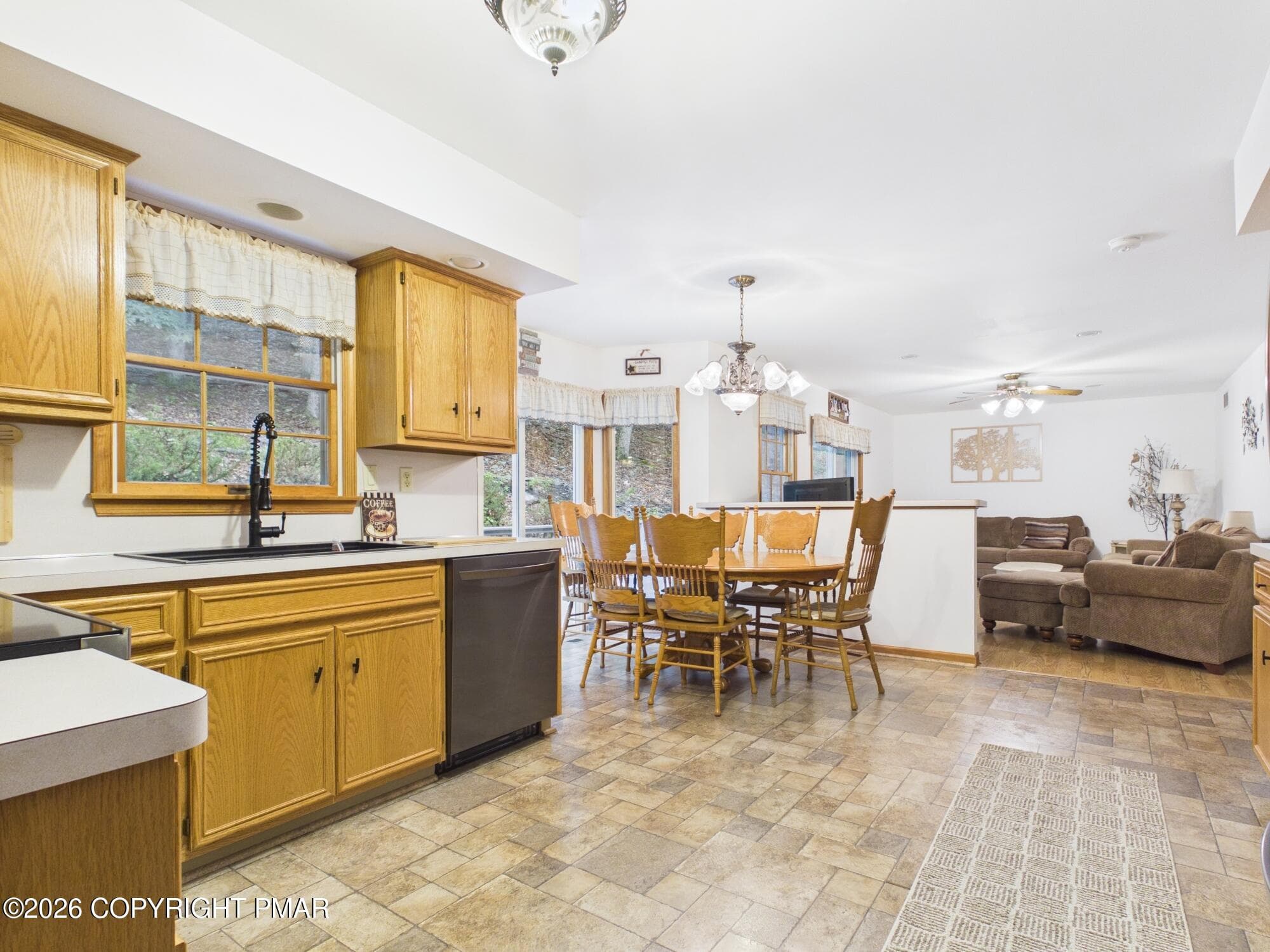 CAM06255G6-PR0036-STILL018 - 5390 Woodbridge Drive E, Bushkill, PA 18324, Bushkill