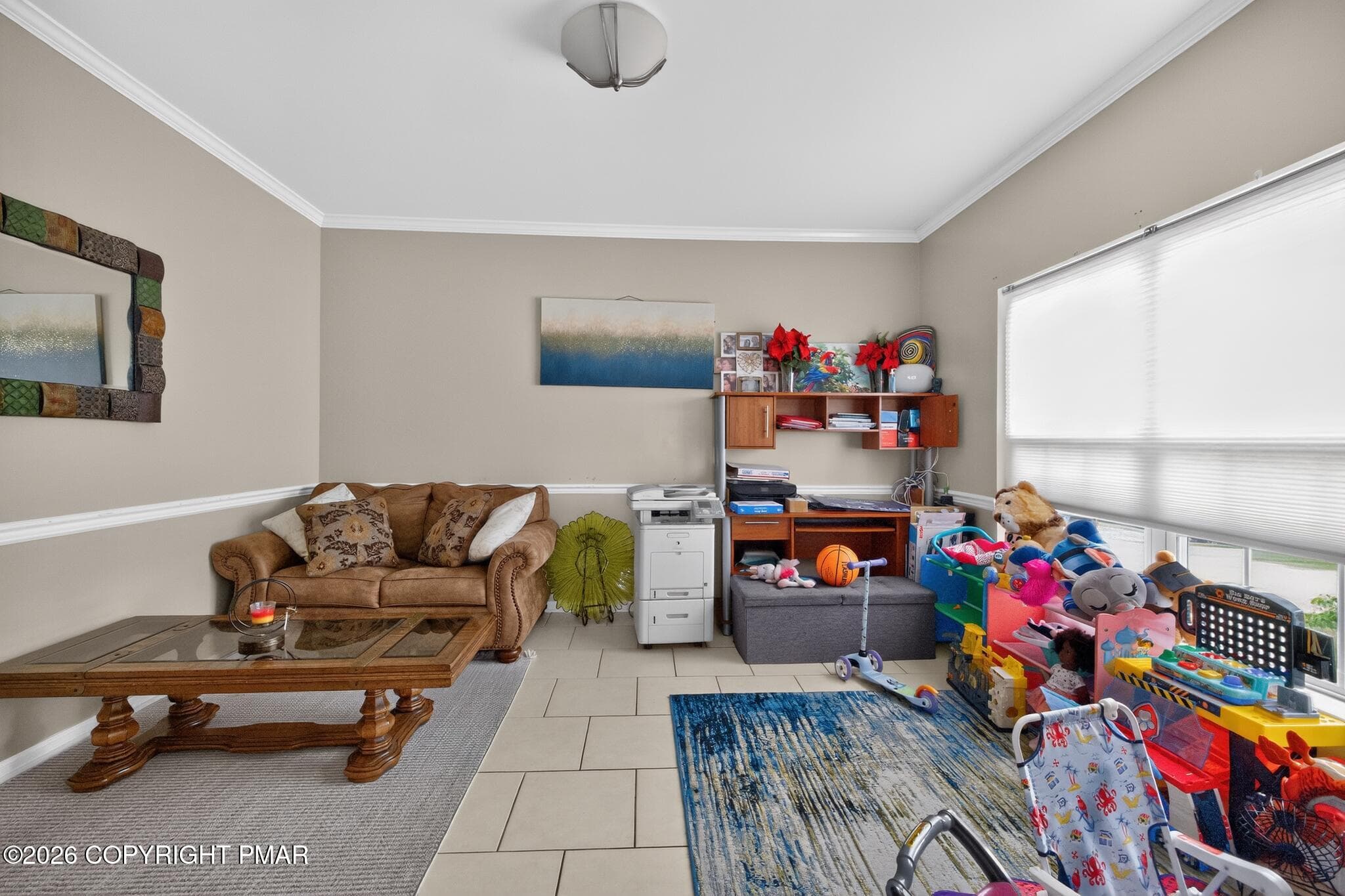 05_142_Willow_Dr-Living_room-9504 - 142 Willow Drive, Easton, PA 18045, Easton