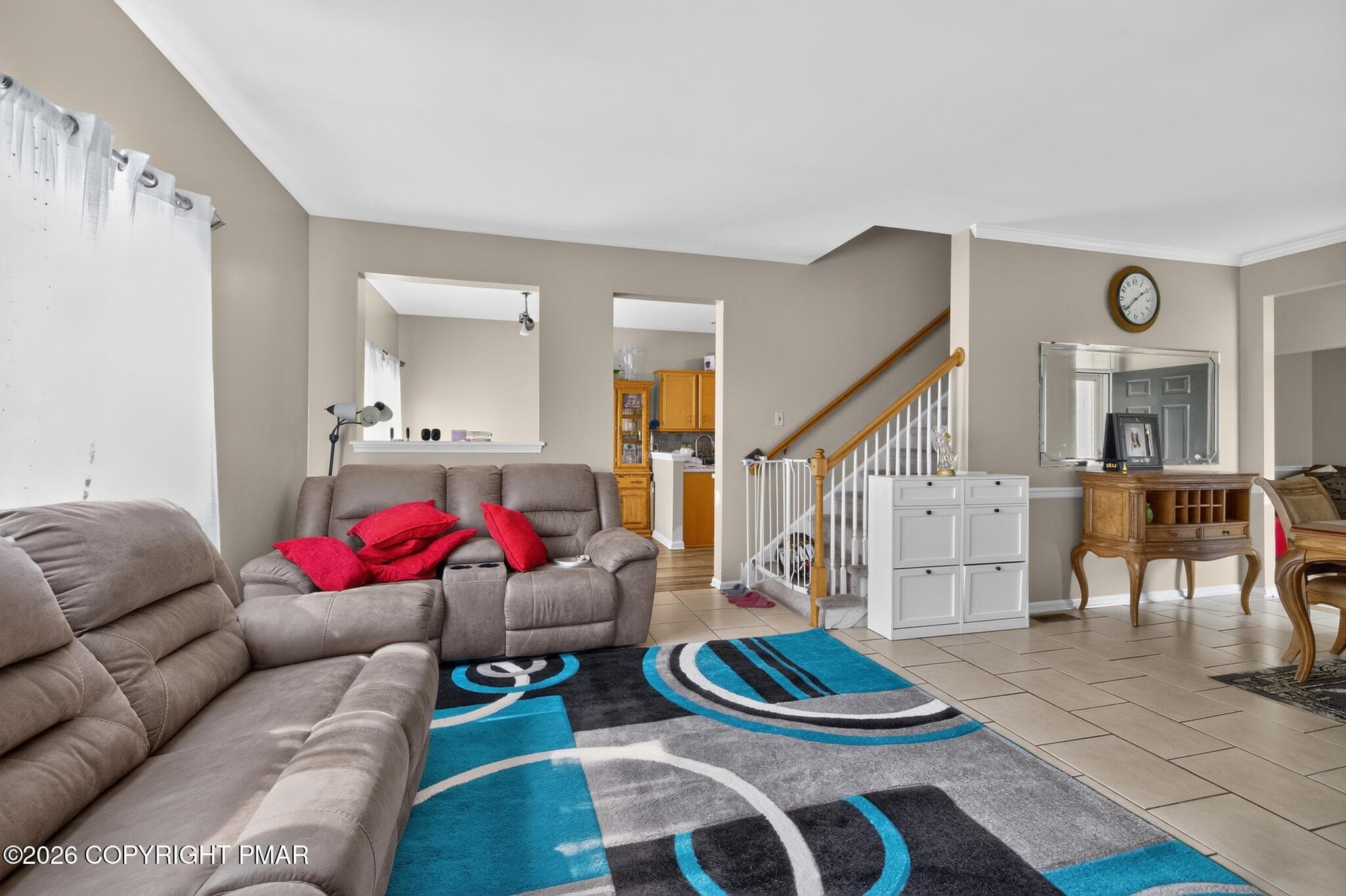 09_142_Willow_Dr-Living_room-9511 - 142 Willow Drive, Easton, PA 18045, Easton