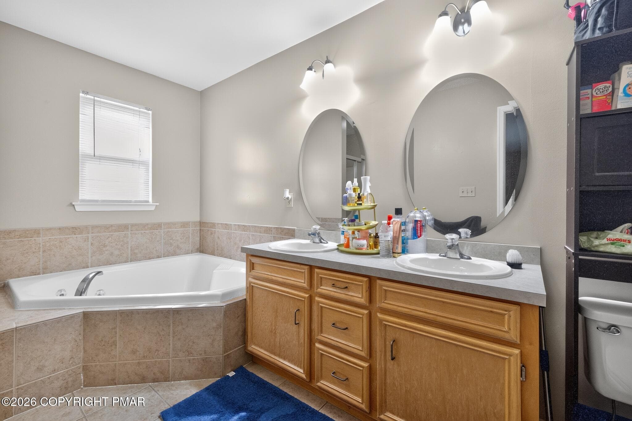 24_142_Willow_Dr-Bathroom-9517 - 142 Willow Drive, Easton, PA 18045, Easton