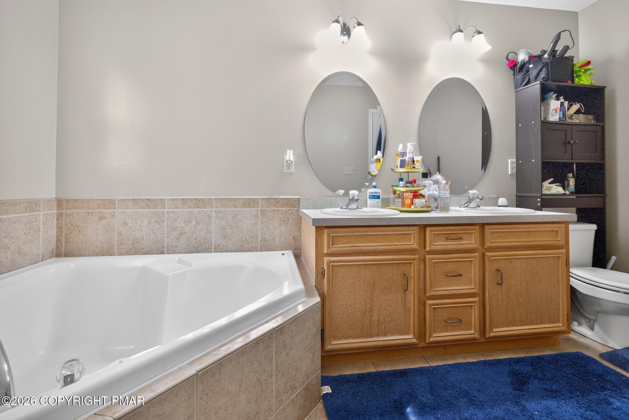 26_142_Willow_Dr-Bathroom-9518 - 142 Willow Drive, Easton, PA 18045, Easton