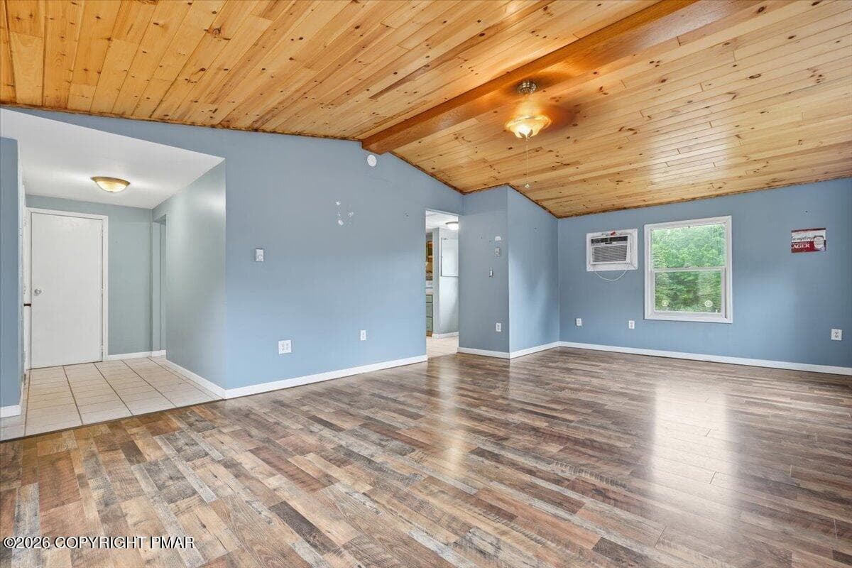 Living room - 2573 Pennsylvania 903, Albrightsville, PA 18210, Albrightsville