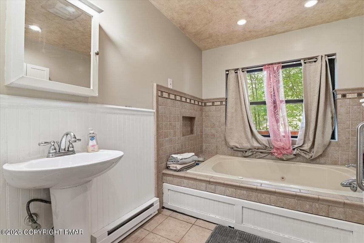 Bathroom Floor 1 - 184 Cambridge Court, Bushkill, PA 18324, Bushkill
