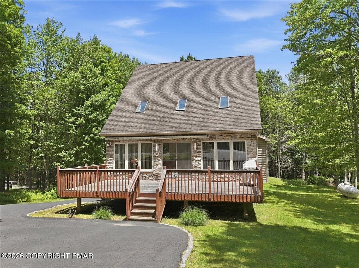 01-054_dji_fly_20260629_124446_0344_1782 - 123 Wallenpaupack Drive, Greentown, PA 18426