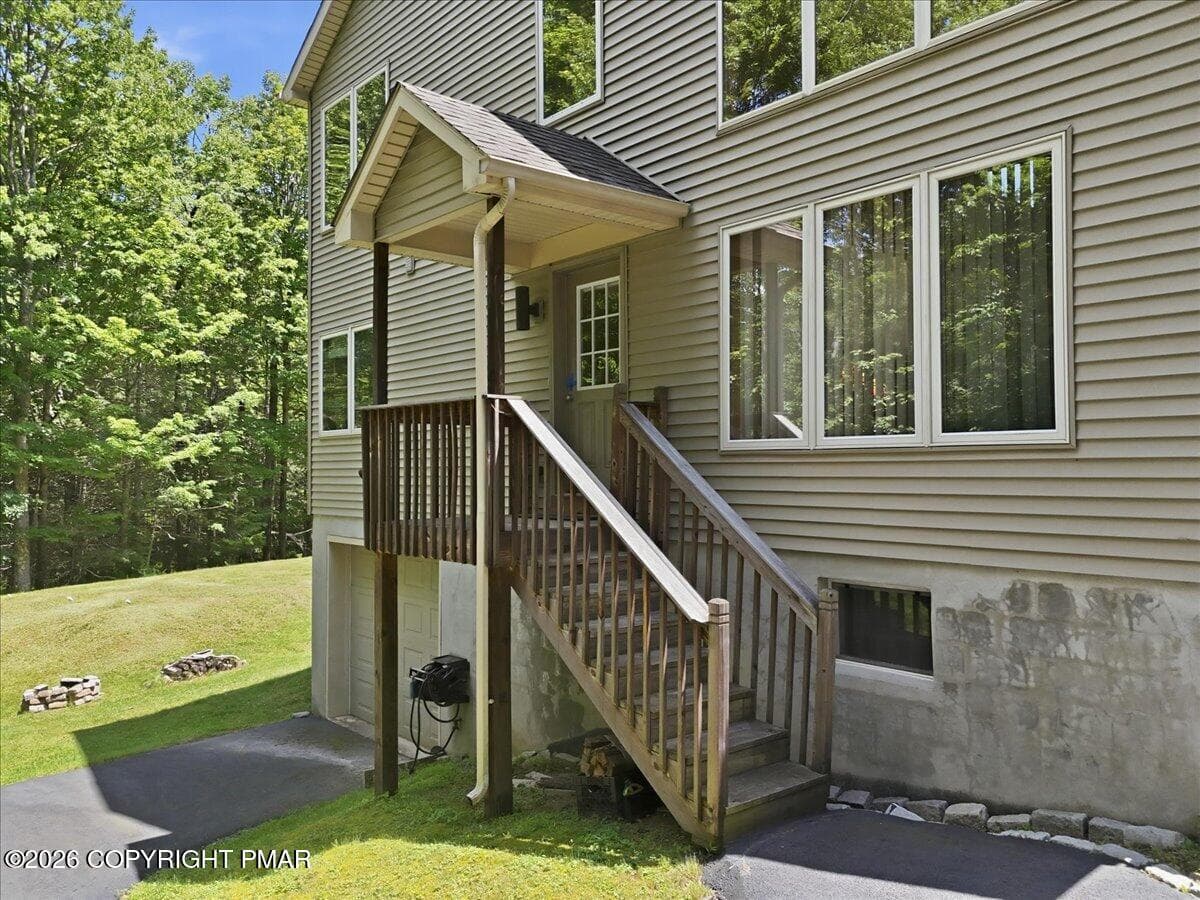 07-062_dji_fly_20260629_124656_0352_1782 - 123 Wallenpaupack Drive, Greentown, PA 18426