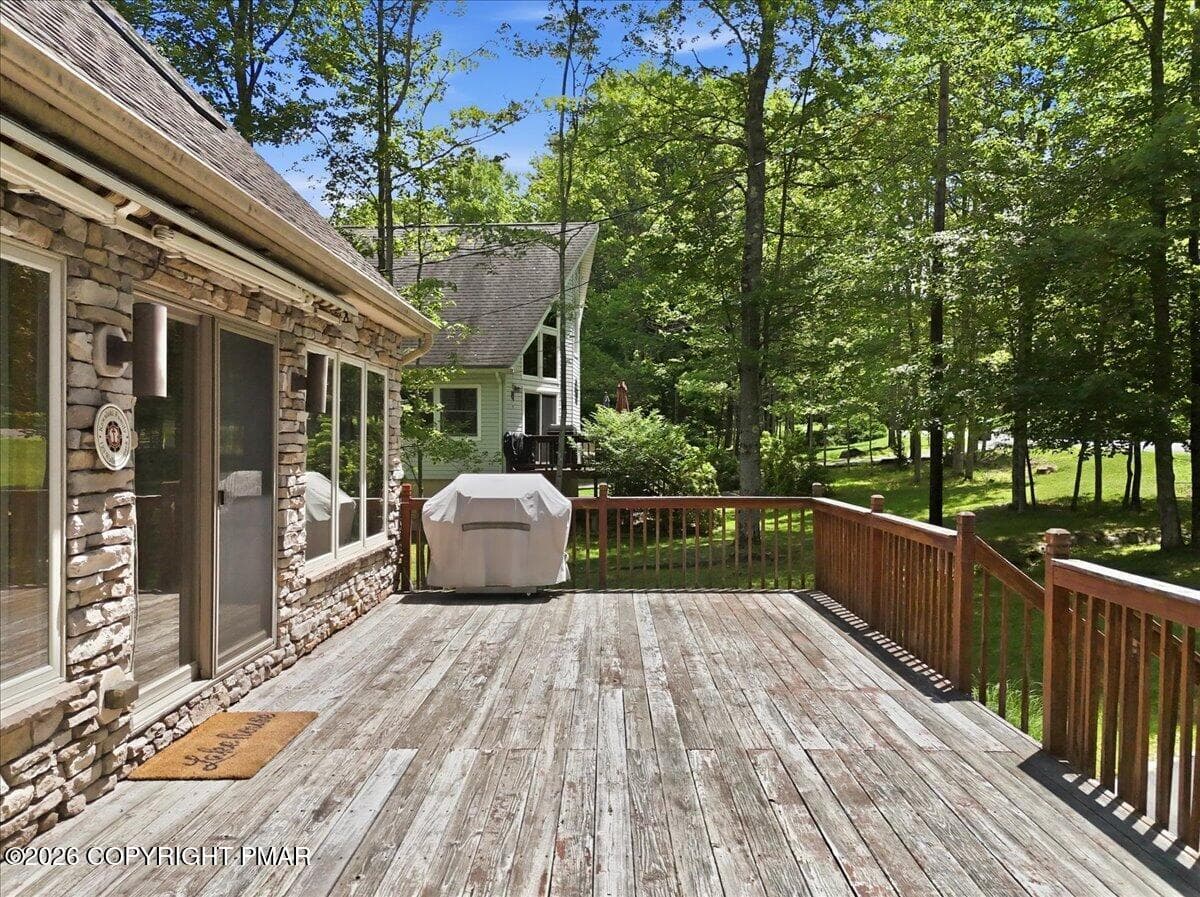 61-058_dji_fly_20260629_124538_0348_1782 - 123 Wallenpaupack Drive, Greentown, PA 18426