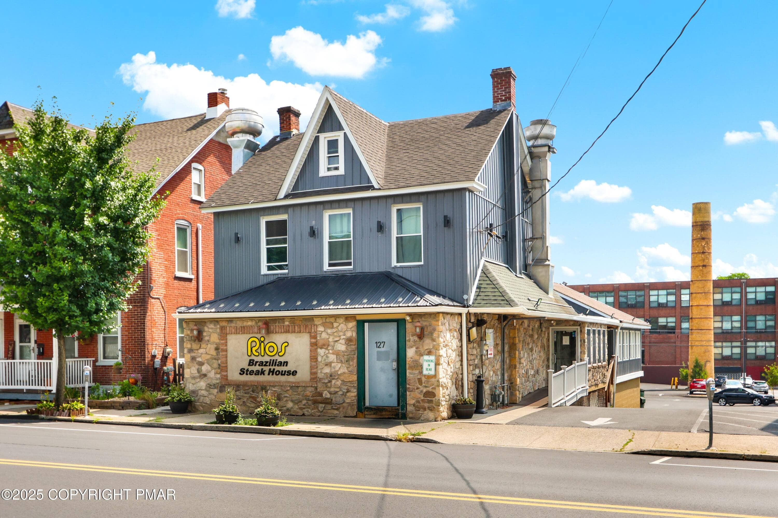 127 S Broad Street, Nazareth, PA 18064