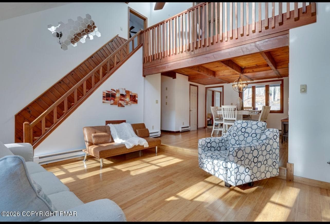 09- Livingroom - 123 Banbury Drive, Bushkill, PA 18324, Bushkill