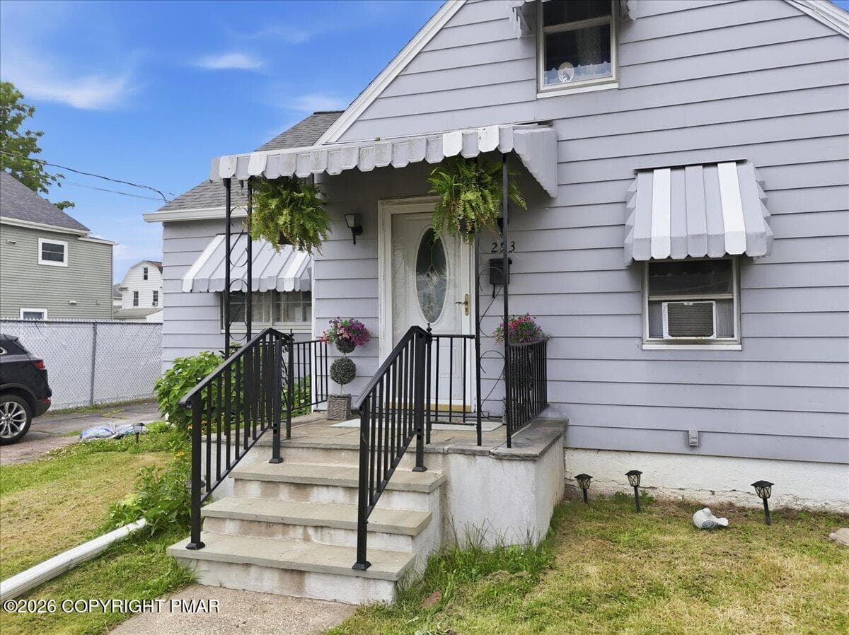 06-055_dji_fly_20260630_124336_0370_1782 - 293 Lyndwood Avenue, Hanover Township, PA 18706, Hanover Township