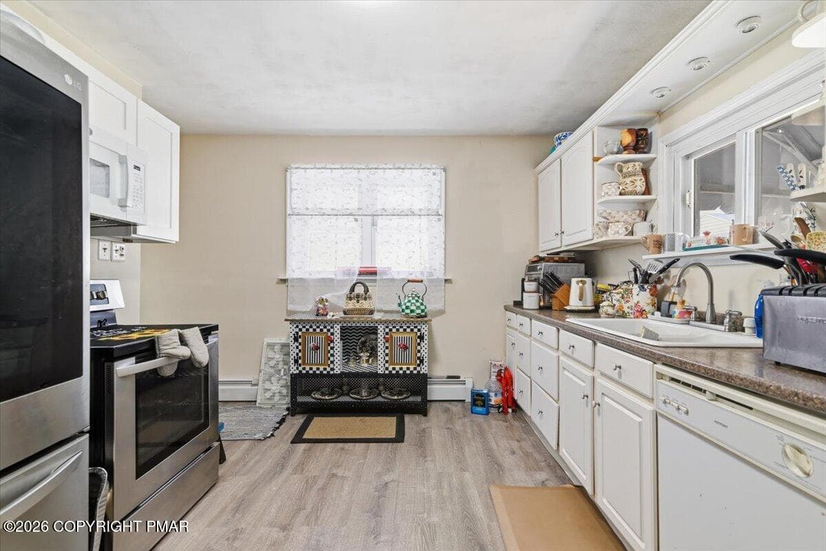 Kitchen - 293 Lyndwood Avenue, Hanover Township, PA 18706, Hanover Township