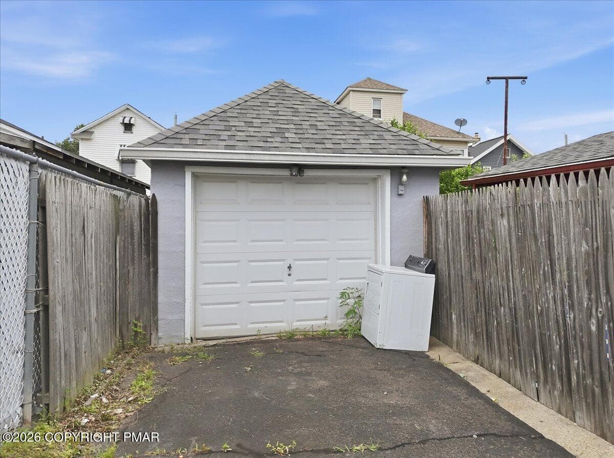Garage - 293 Lyndwood Avenue, Hanover Township, PA 18706, Hanover Township
