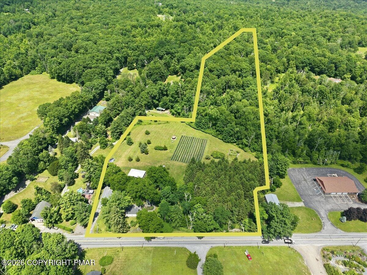110-property lines - 5822 Paradise Valley Road, Cresco, PA 18326, Cresco