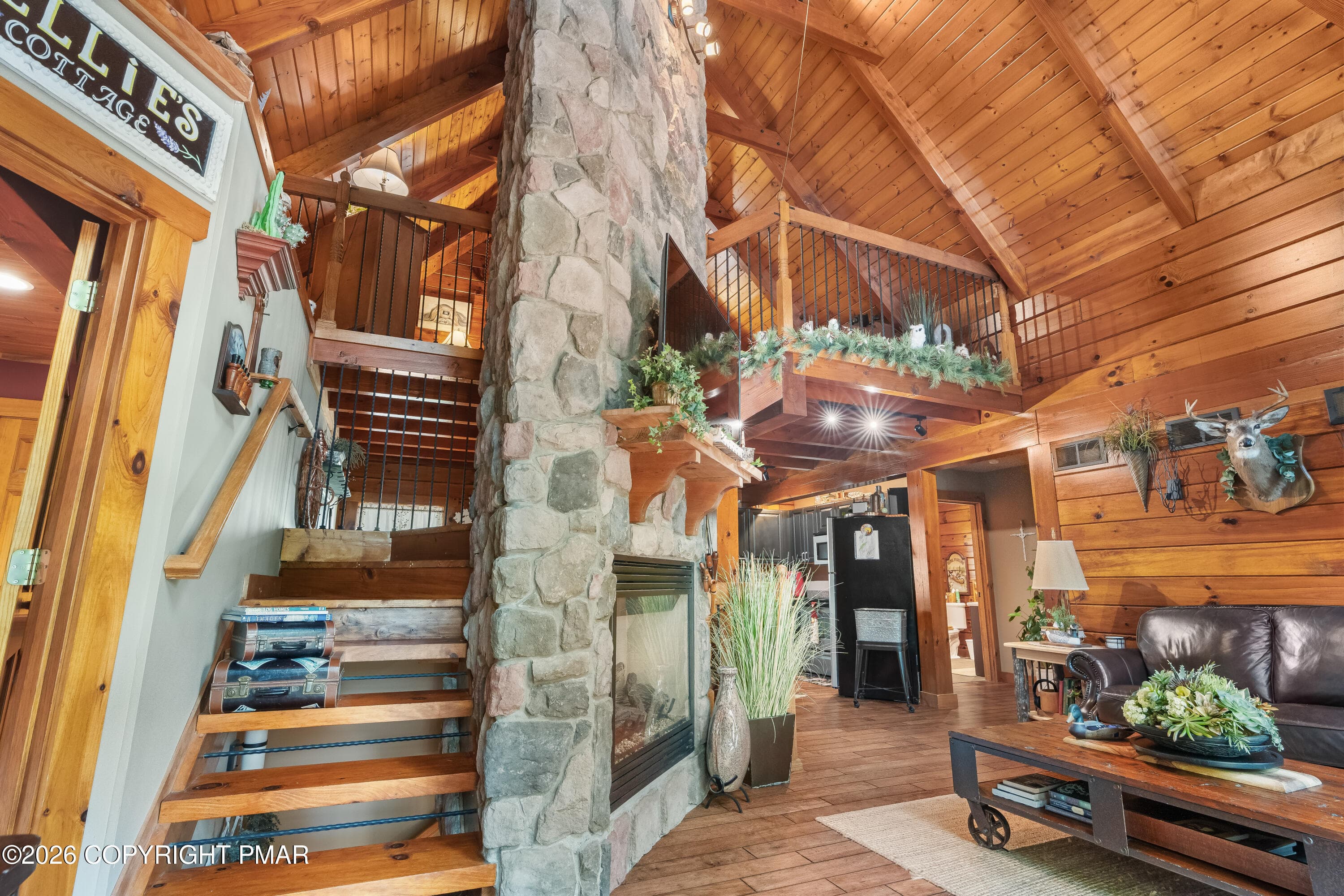 _DJF7071 - 150 N Iroquois Circle, Hazleton, PA 18202
