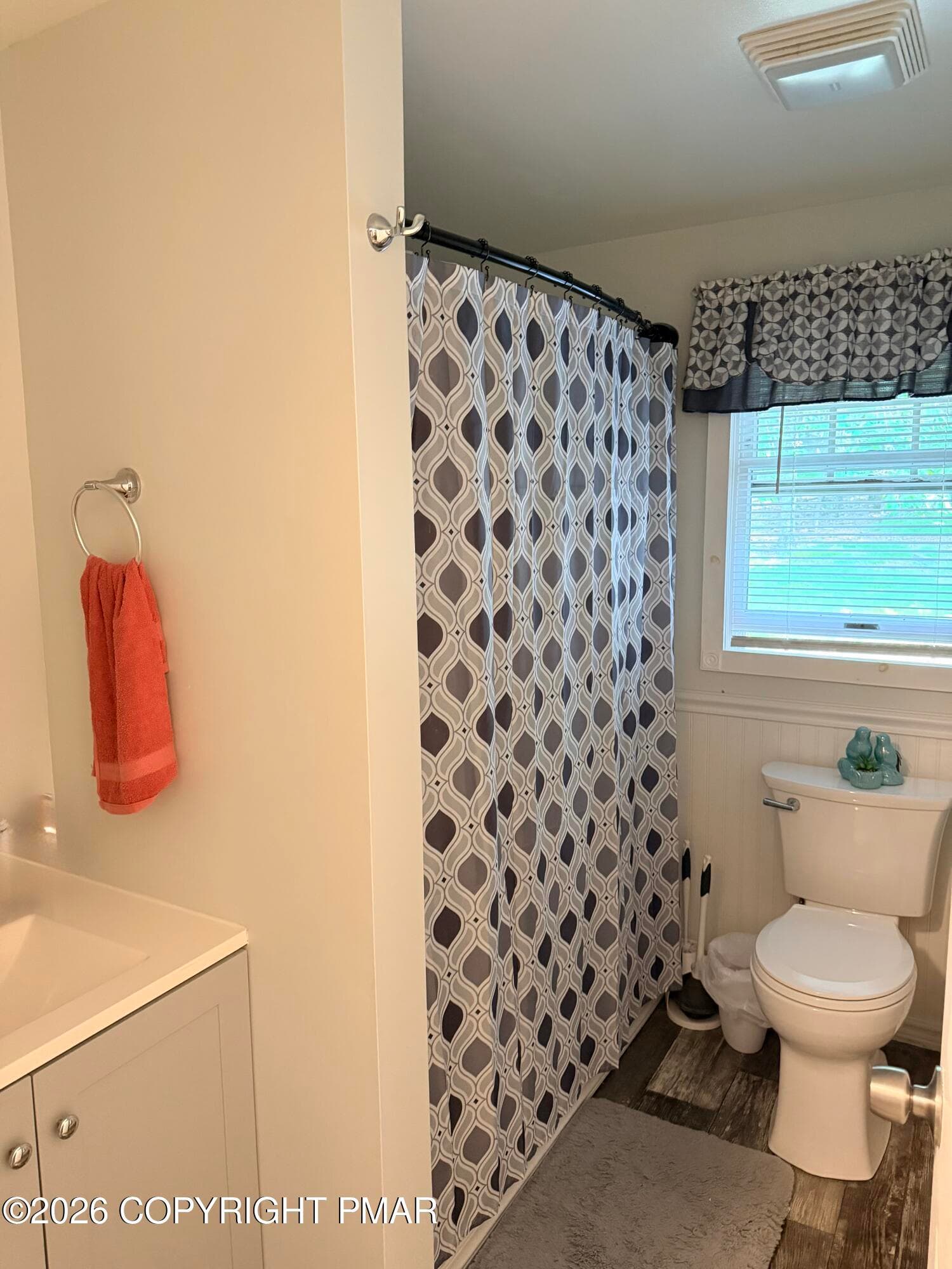 Main Bathroom - 32 Shawnee Trail, Albrightsville, PA 18210, Albrightsville