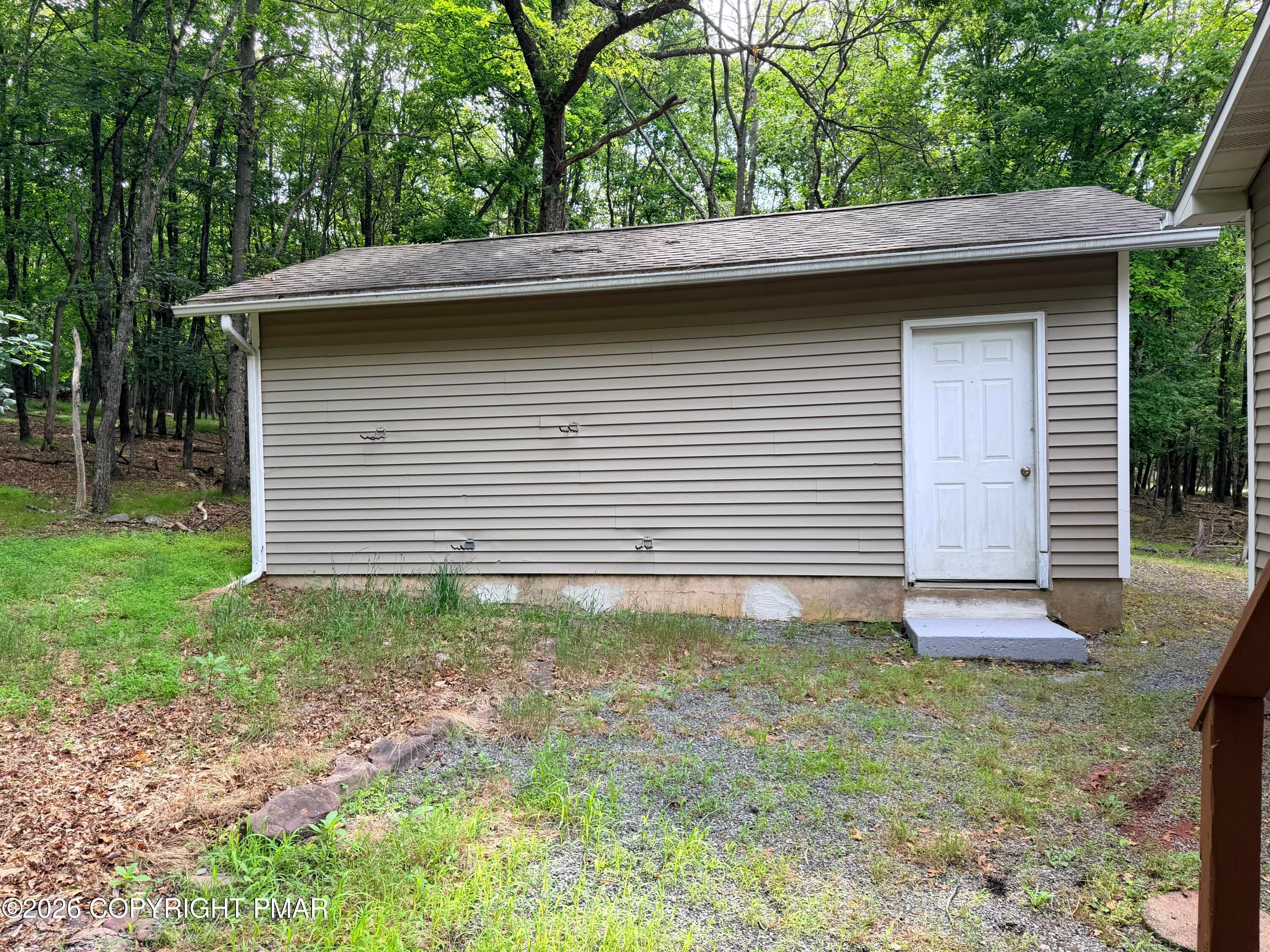Garage - 32 Shawnee Trail, Albrightsville, PA 18210, Albrightsville