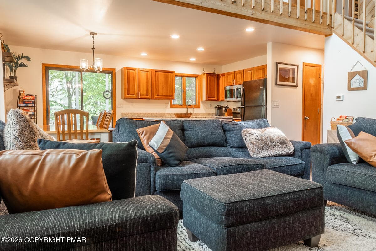 6255 Decker Rd (MLS)-07 - 6255 Decker Road, Bushkill, PA 18324, Bushkill