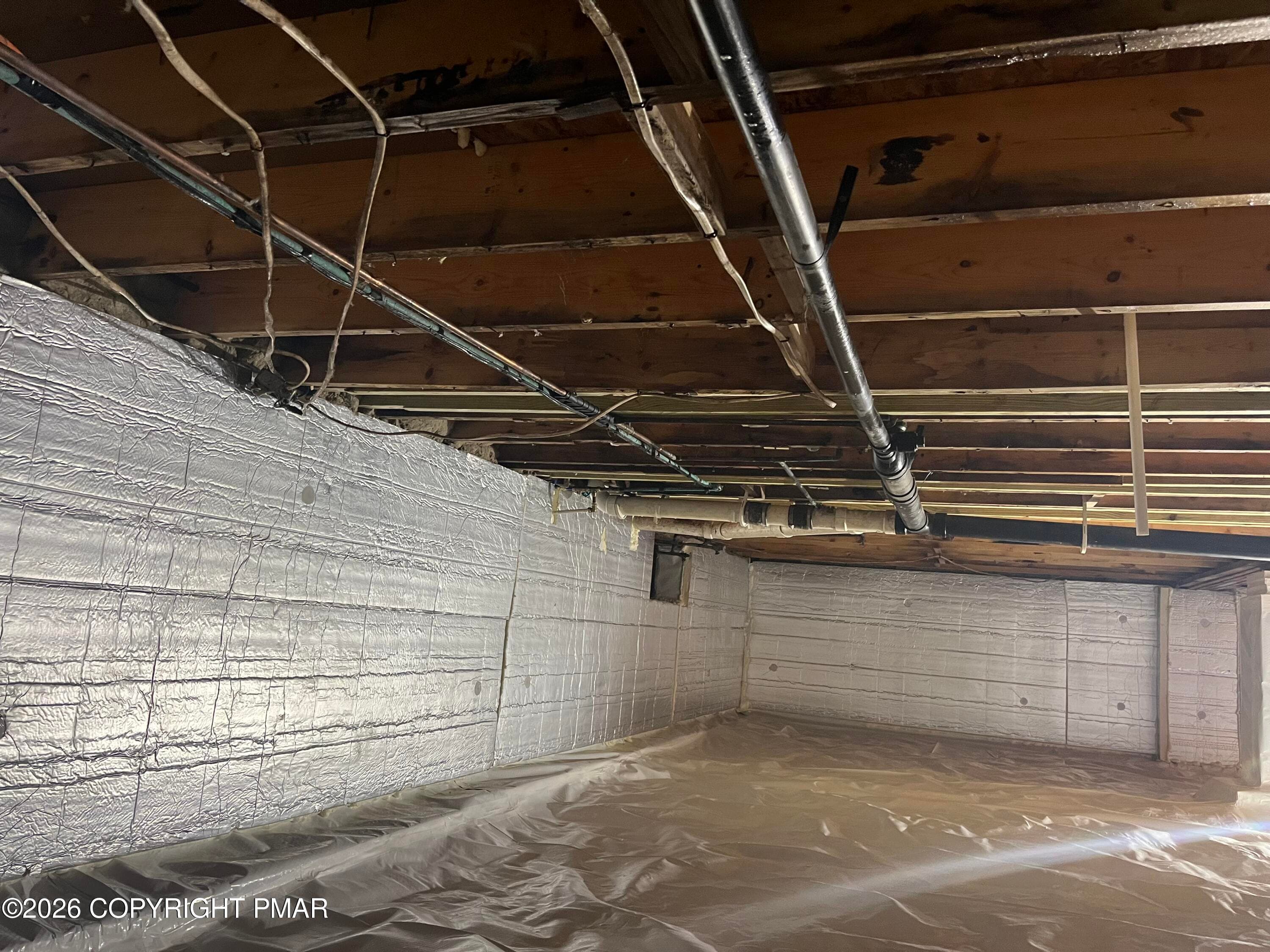 Crawl Space - 32 Shawnee Trail, Albrightsville, PA 18210, Albrightsville