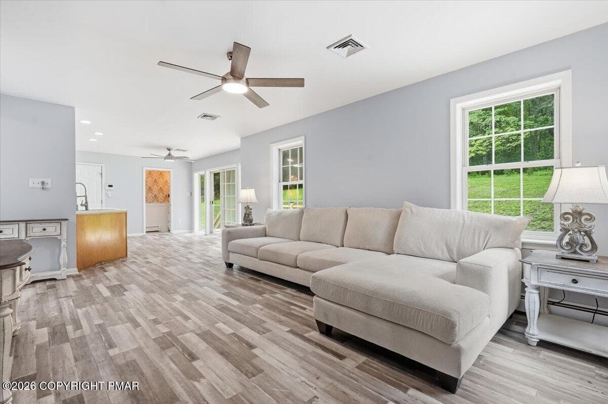 Living room - 112 Red Cherry Lane, Stroudsburg, PA 18360, Stroudsburg