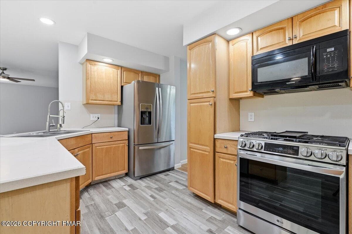 Kitchen - 112 Red Cherry Lane, Stroudsburg, PA 18360, Stroudsburg