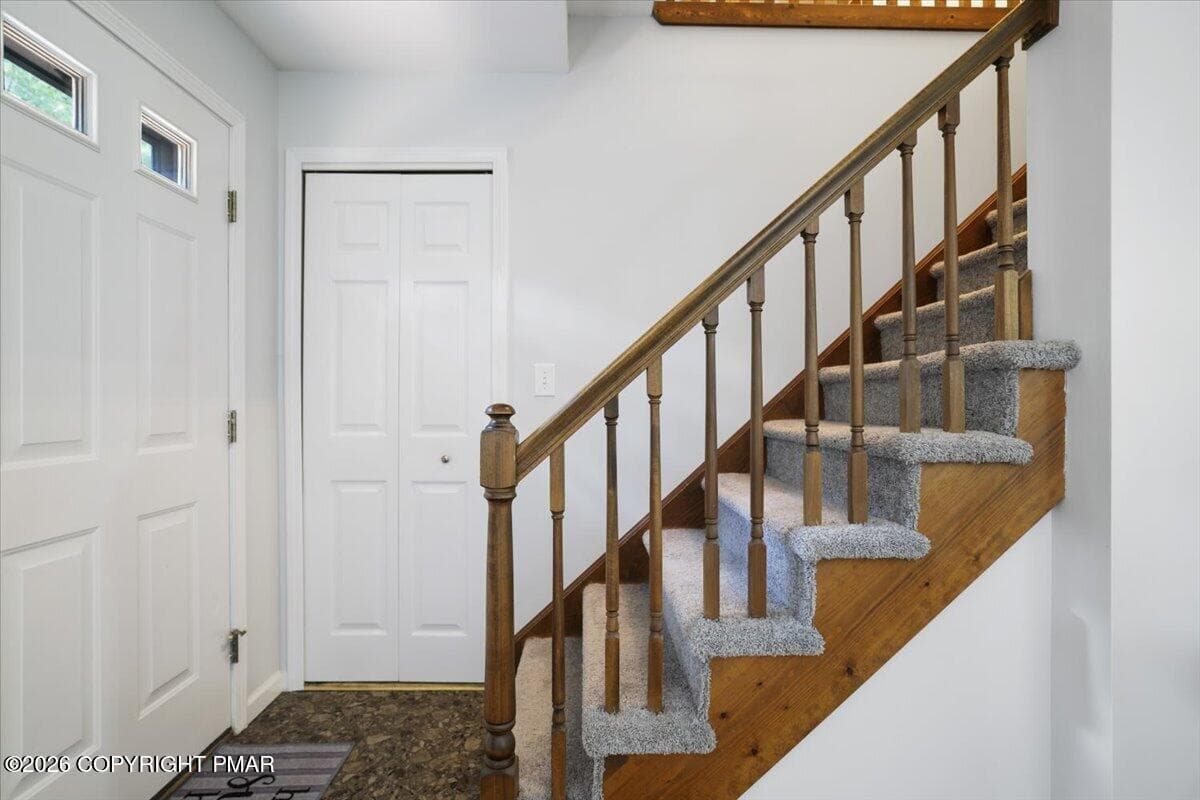 29- Stairs - 30 Juniper Way, Hawley, PA 18428, Hawley