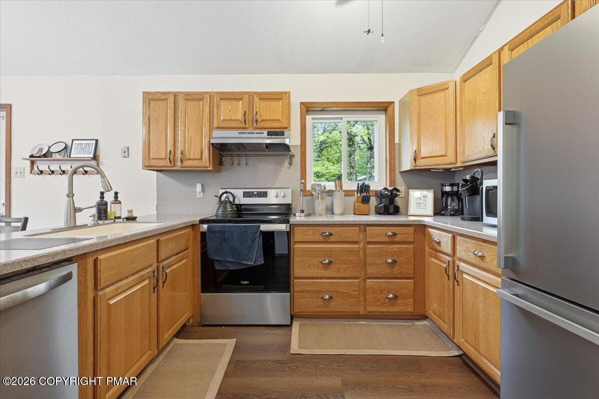 Kitchen - 10 Lenape Trail, Albrightsville, PA 18210, Albrightsville