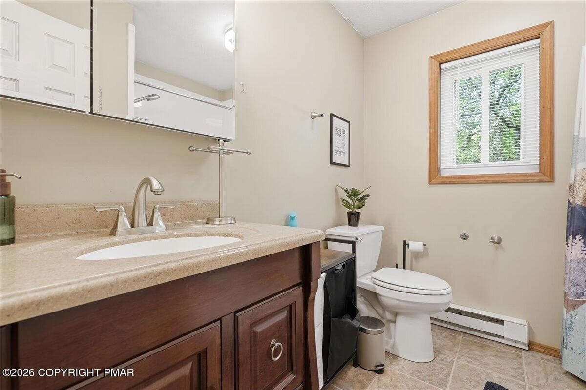 Main Bath - 10 Lenape Trail, Albrightsville, PA 18210, Albrightsville