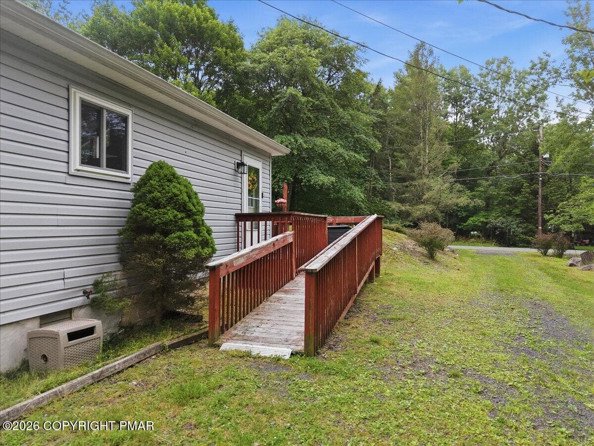 Side of Home with Ramp - 10 Lenape Trail, Albrightsville, PA 18210, Albrightsville