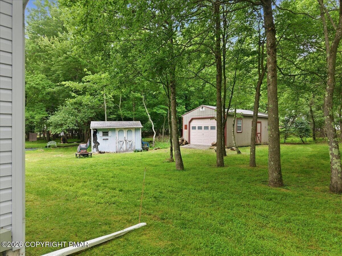 Garage and Shed - 10 Lenape Trail, Albrightsville, PA 18210, Albrightsville