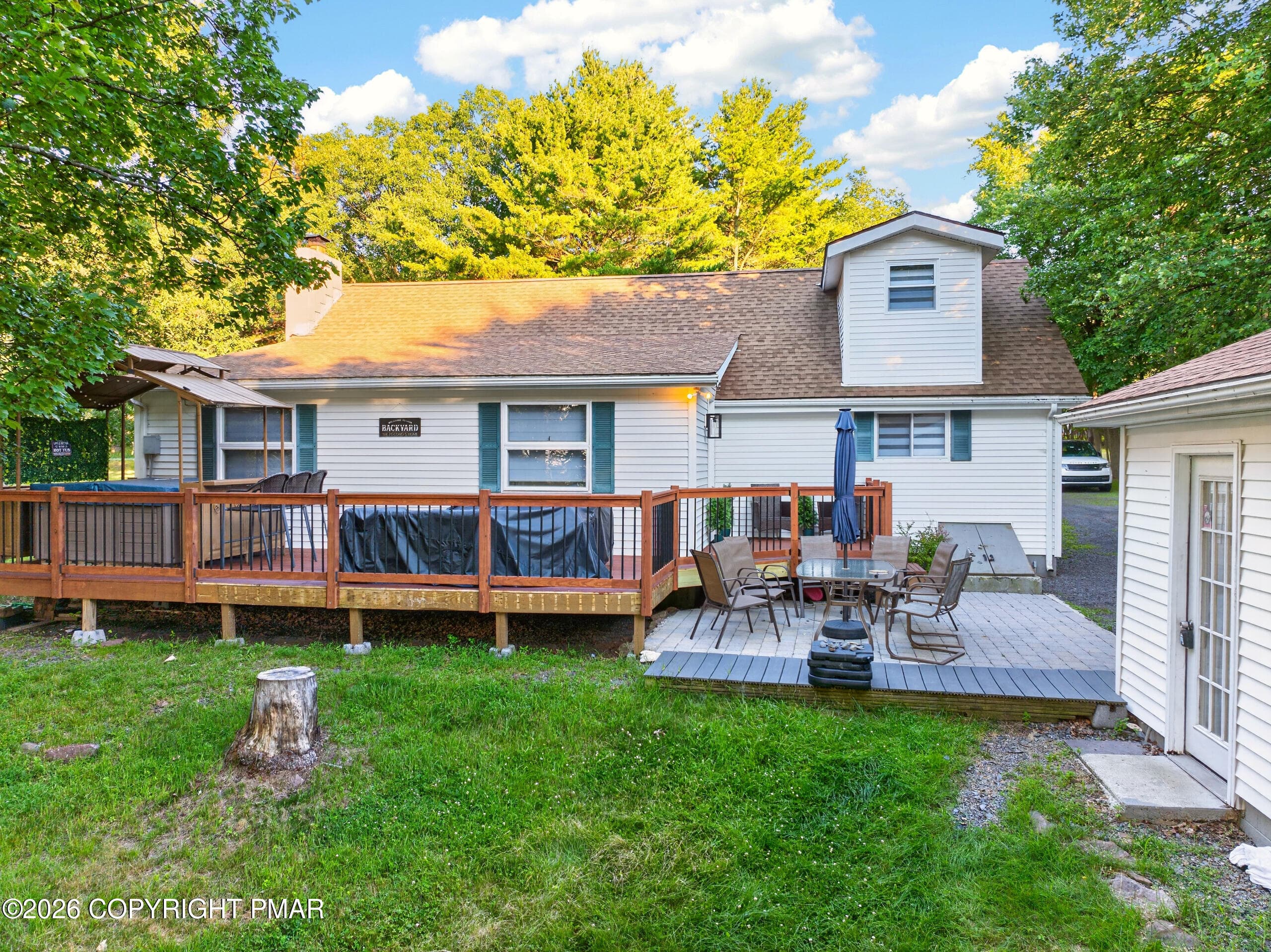 Back Entertaining Area - 457 Mountain Road, Albrightsville, PA 18210, Albrightsville